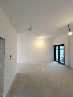 4 izbový bungalov, Slovenský Grob, nízkoenergetická stavba - 12