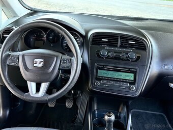 Seat Altea XL Copa 1.6 Tdi CR 77 kw rok 2012 - 12