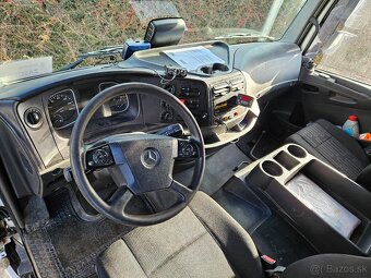 Mercedes - Benz Atego chladiarenska nadstavba s čelom - 12