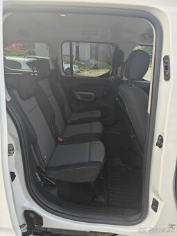 Toyota Proace City Verso 1.5 diesel 96kW (130hp) 7 miestna - 12