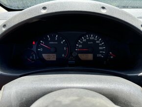 Nissan Navara D40 - 12