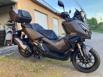 Honda ADV 350 - 12
