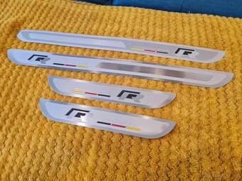 R-LINE prahové lišty VOLKSWAGEN - 12