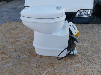 Predam na karavan plynový varič Dometic - 12