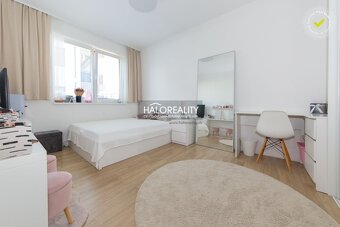 HALO reality - Predaj, trojizbový byt Slovenský Grob, Malý R - 12