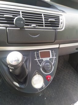 Predám PEUGEOT 8O7, r.v. 2006 - 12