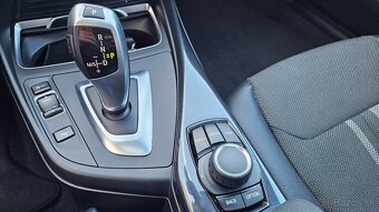 BMW Rad 1 118i Urban Line A/T - 12