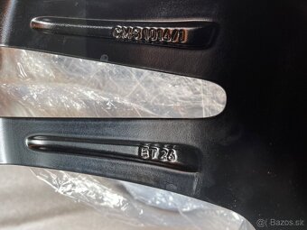ORIG.PORSCHE MACAN TURBO R20 NOVE DISKY - 12
