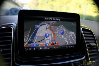 Mercedes-Benz GLE SUV 350d - 12