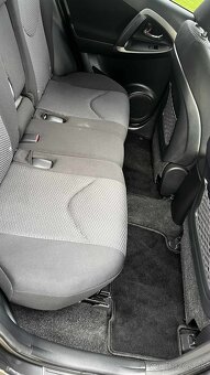 Toyota RAV4 2.0 benzin - 12