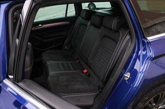 Volkswagen Passat Variant 2.0 TDI EVO Elegance DSG - 12