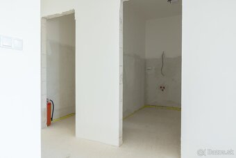 RODINNÝ DOM v rádovej zástavbe - projekt Pod Ráblom Dvorníky - 12