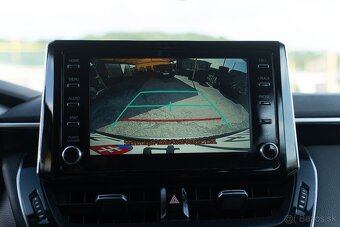 Toyota Corolla 1.8 Hybrid CVT - SK Pôvod / 1.Majiteľ - 12