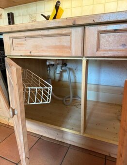 Velká kuchyně z masivu se spotřebiči,5675 - 12