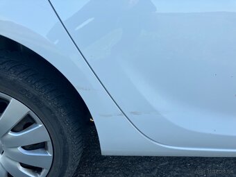 Opel Astra ST 1,7CDTi - 12