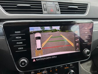 Škoda Superb Combi 2.0 Tdi DSG VIRTUAL Alcantara KESSY LED - 12