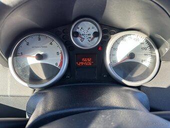 Peugeot 207 1.4 HDi Urban - 12