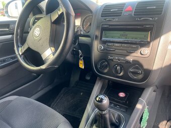 VOLKSWAGEN GOLF - 12