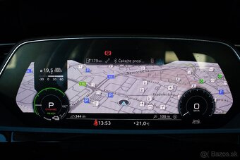 Audi E-tron 55 quattro, 300kW, Webasto, Vzduch, ťažné - 12