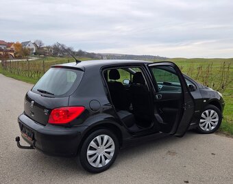 Peugeot 307 1.6 HDi 80KW/110 koní R.V.04/2007 - 12
