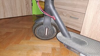 Elektrická kolobežka Xiaomi M365 - 12