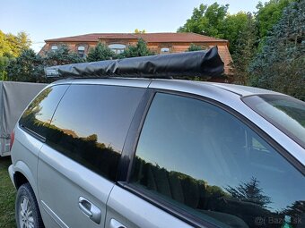 CHRYSLER VOYAGER + PRÍVESNÝ VOZÍK + MARKÍZA - 12