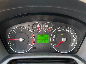 Ford Fusion - 12