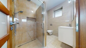 Krásny 5 izbový RD Jarovce na predaj - 12