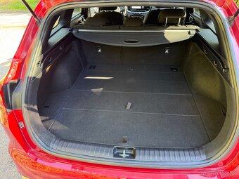 Kia Ceed SW 1.6 CRDi MHEV GT-Line A/T - 12