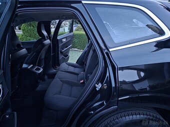 Volvo XC60 2.0 B4 mHEV Momentum Pro A/T - 145kw - 12
