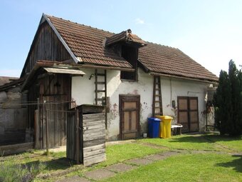 Pozemok s chalupou a inžinierskymi sieťami v Liskovej - 12