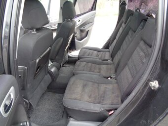 Peugeot 307SW 1.6HDI 66kW - 12