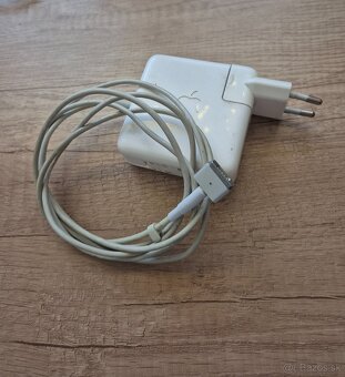 MacBook Air (13-inch, 2015) /Intel Core i5/4GB RAM/128GB SSD - 12