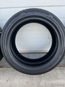 Hankook Ventus  225/45 R17 - 12