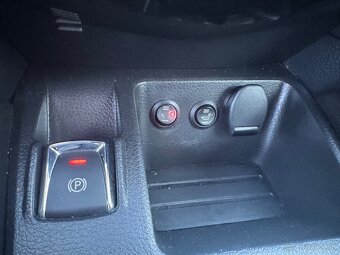 Nissan Qashqai 1.5 dci 4x2 - 12