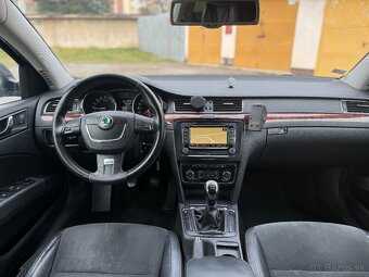 Škoda Superb 2.0 TDI 103kW Elegance 2009 - 12