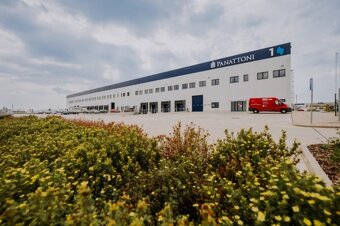 Parkovacie priestory, pobočka, prevádzka v meste Prievidza. - 12