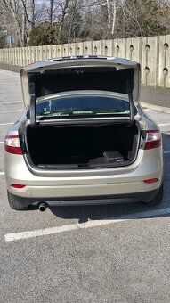 Renault Fluence PRIVILEGE 1.6i - 12