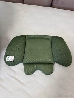 Autosedačka Cybex Cloud T i-Size Plus Platinum Green - 12