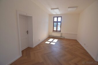 Kancelária blízko centra Banská Bystrica - 12