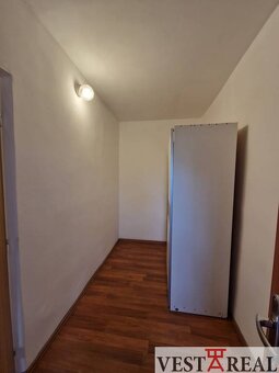Na prenájom 3-izbový Byt s balkónom Galanta - 12