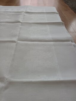 Damaškové obrusy - 12