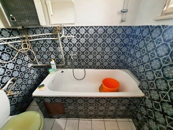 Rodinný dom s garážou na predaj, Handlová - 12