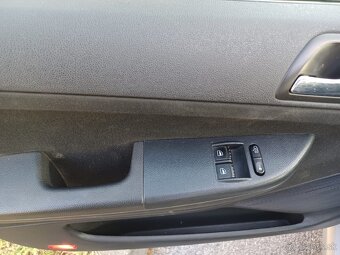 Škoda Fabia 1.4 16 NOVÁ STK+EM - 12