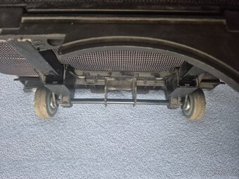 Predám veľký cestovný kufor - 12