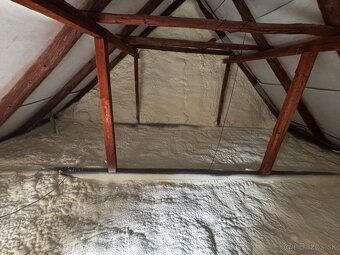 STRIEKANÁ PUR PENOVÁ IZOLÁCIA – DOMY, PODKROVIA, HALY, GARÁŽ - 12