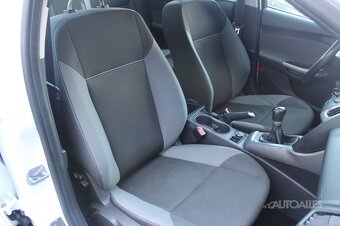 Ford Focus Combi 1,0 ECOBOOST 74 kW TREND - 12