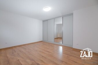 Štýlový 3-izb. mezonet po rekonštrukcii Nové Mesto nad V. - 12