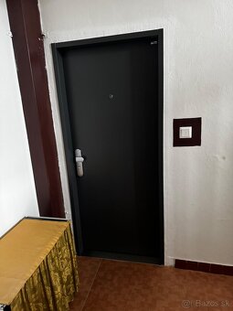 Ponúkam na predaj 3-izbový byt 70m2 - 12