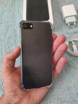 Apple iphone 7 32GB Black - 12